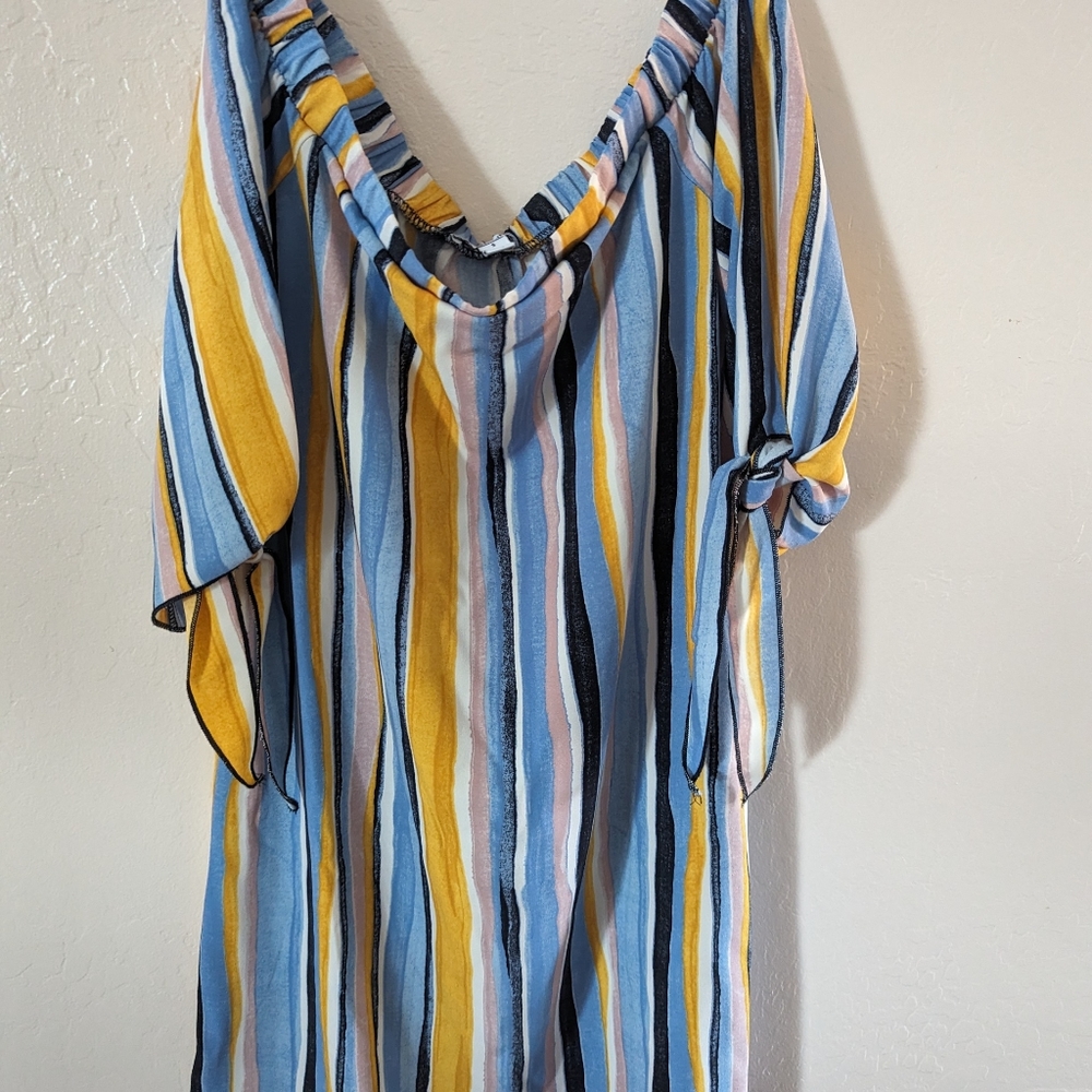 Dress - Picture 6 of 7
